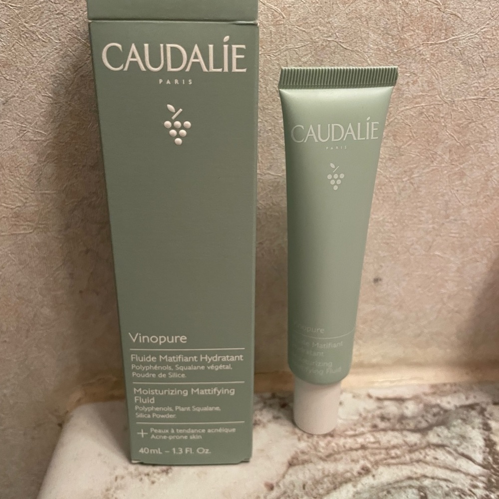 Caudalie Moisturizing Mattifying Fluid